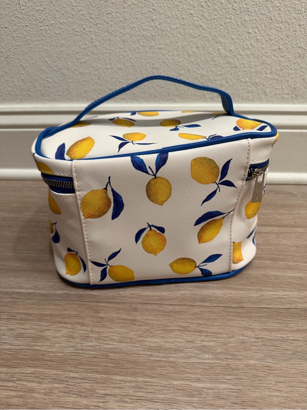 Rae Dunn Ciao, Bella Lemon Print Cosmetic Train Case - White & Yellow - Picture 5 of 9